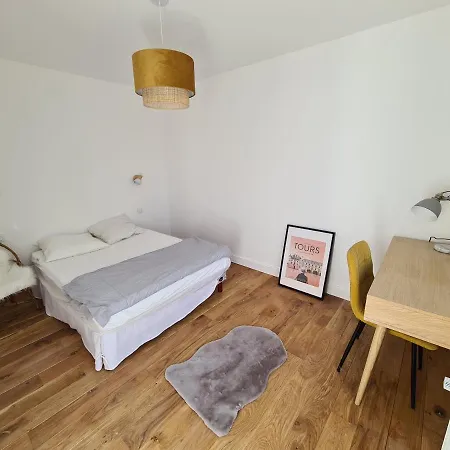 Au Coeur De Tours, Familial Avec Jardin Au Calme, Parking *