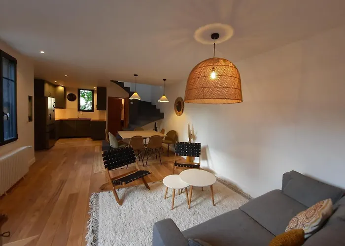 Au Coeur De Tours, Familial Avec Jardin Au Calme, Parking *